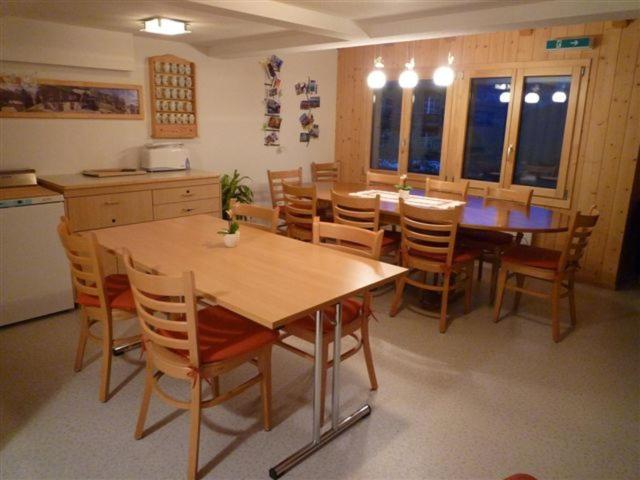 פנסיון Esthers Guesthouse