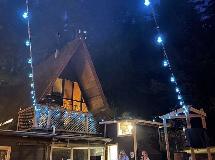 Redwoods River Resort