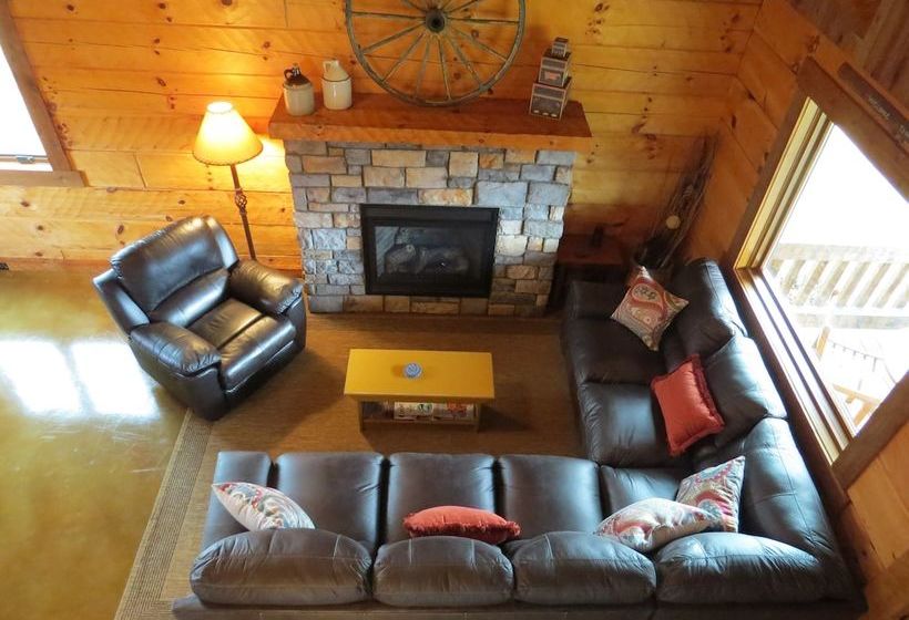 Southern Comfort Lakeside Cabin Resort