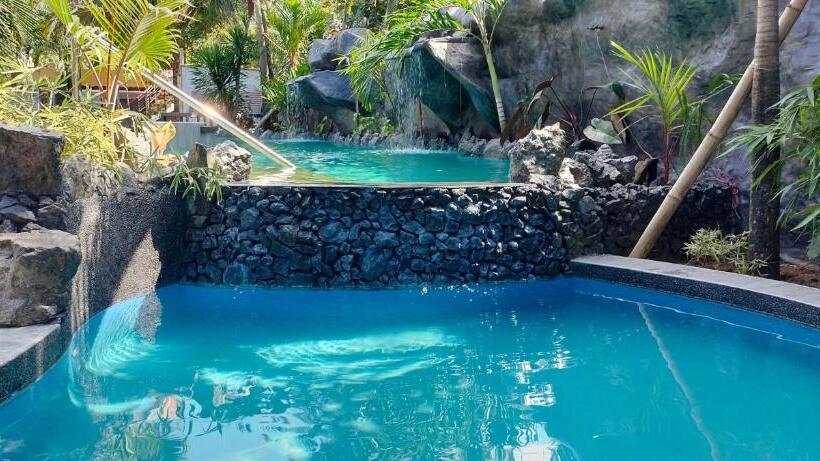 Takatuka Beach Resort