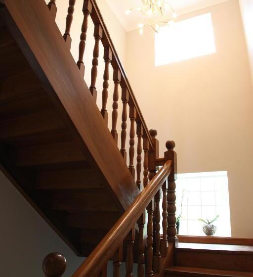 تختخواب و صبحانه Gure Lana