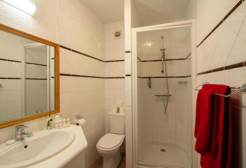 Отель Chalet Coeur Des Brévières By Chalet Chardons