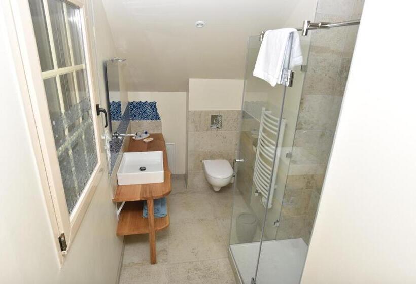 فندق Petite Emeraude