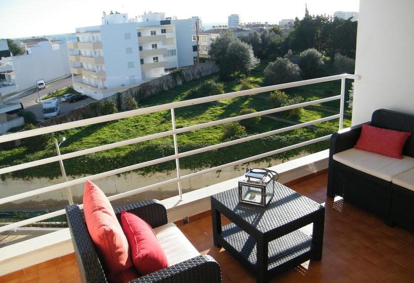 Apartamentos Maralvor