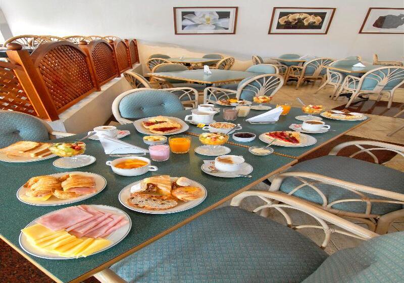 Golden Beach Resort & Spa