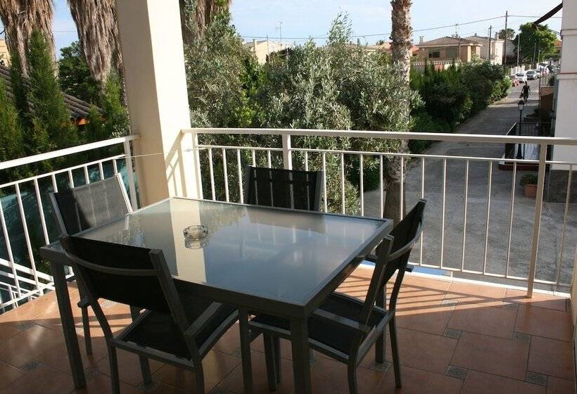 Хостел Pensión Tere Playa