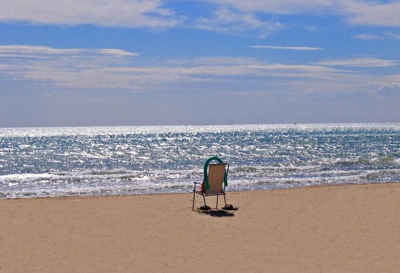 Хостел Pensión Tere Playa