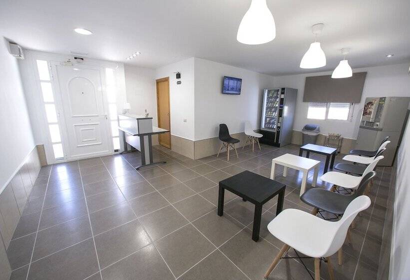 Хостел Pensión Tere Playa