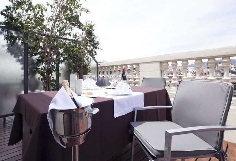 Отель Acta Atrium Palace