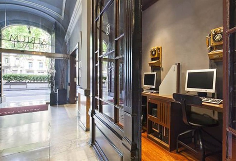 Отель Acta Atrium Palace