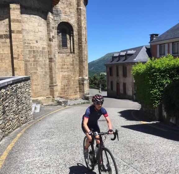 Отель Au Primerose