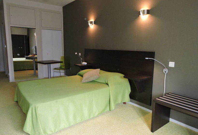 فندق Domaine De La Brévenne