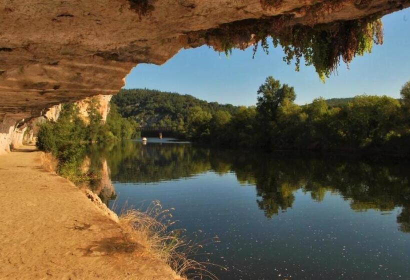 Отель Auberge De La Sagne