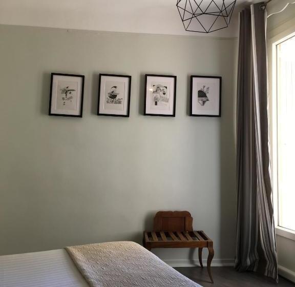 ホテル Auberge Le Luberon