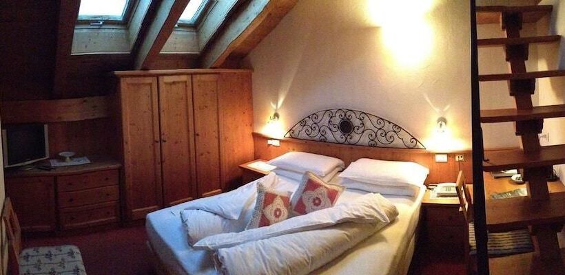 فندق Baita Fiorita