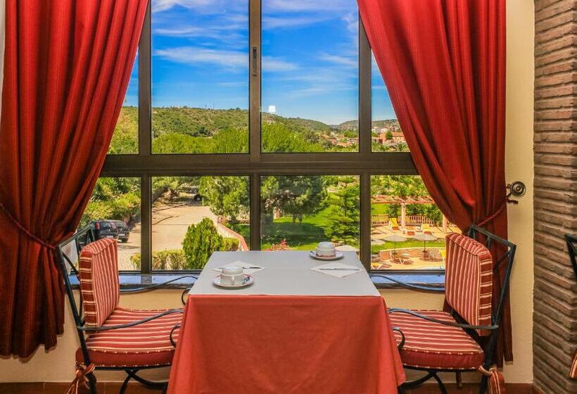 בית מלון כפרי Colina Dos Mouros