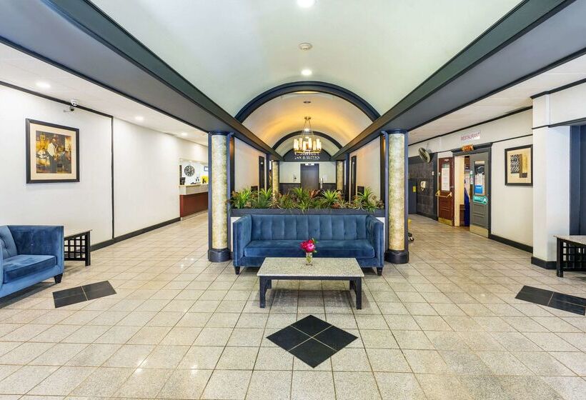 בית מלון כפרי Comfort Inn & Suites