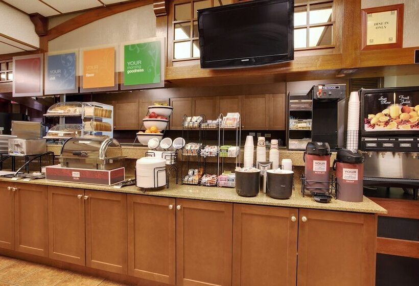 בית מלון כפרי Comfort Inn & Suites