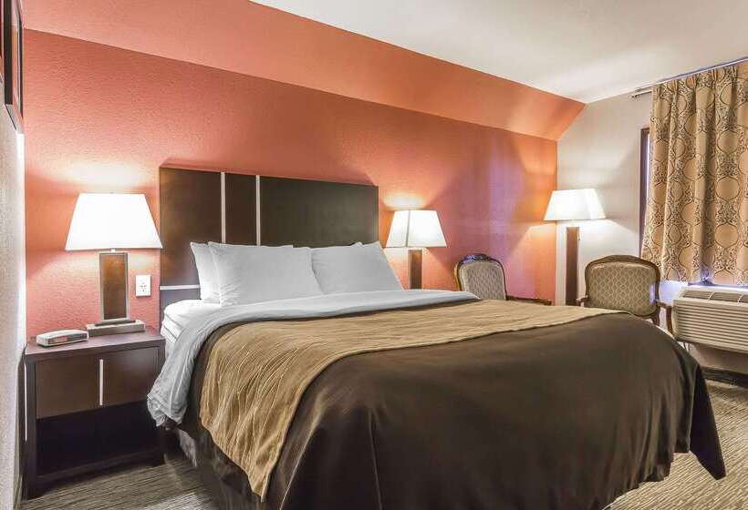 בית מלון כפרי Comfort Inn & Suites