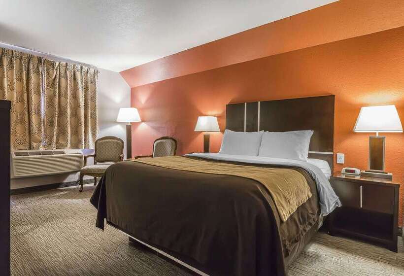 בית מלון כפרי Comfort Inn & Suites