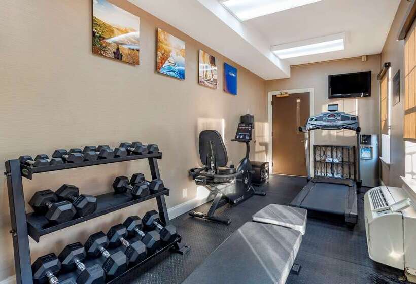 호텔 Comfort Inn Birmingham  Irondale