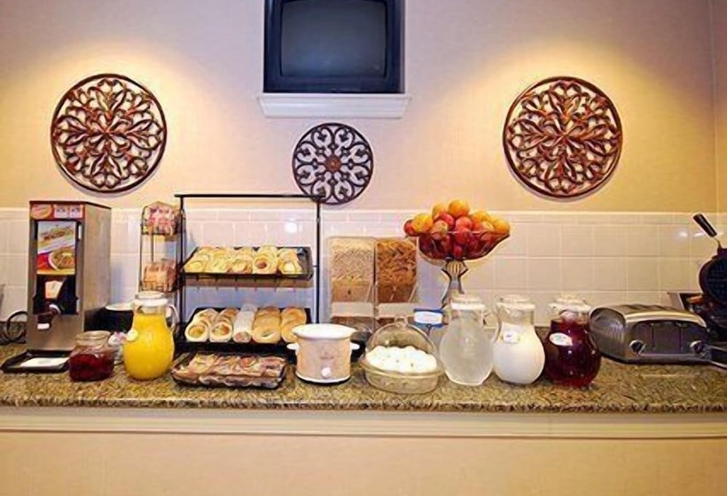 هتل Comfort Inn Birmingham  Irondale