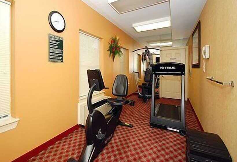 호텔 Comfort Inn Birmingham  Irondale