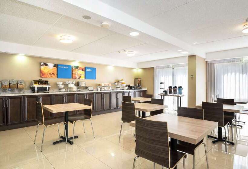 בית מלון כפרי Comfort Inn Lakeshore