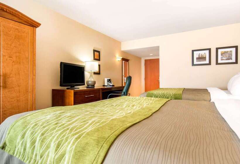 Отель Comfort Inn & Suites Shawinigan