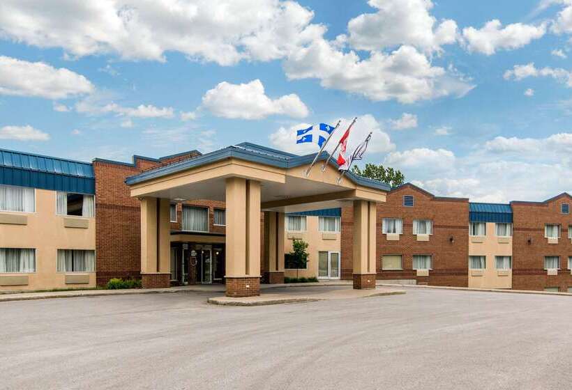 Отель Comfort Inn & Suites Shawinigan