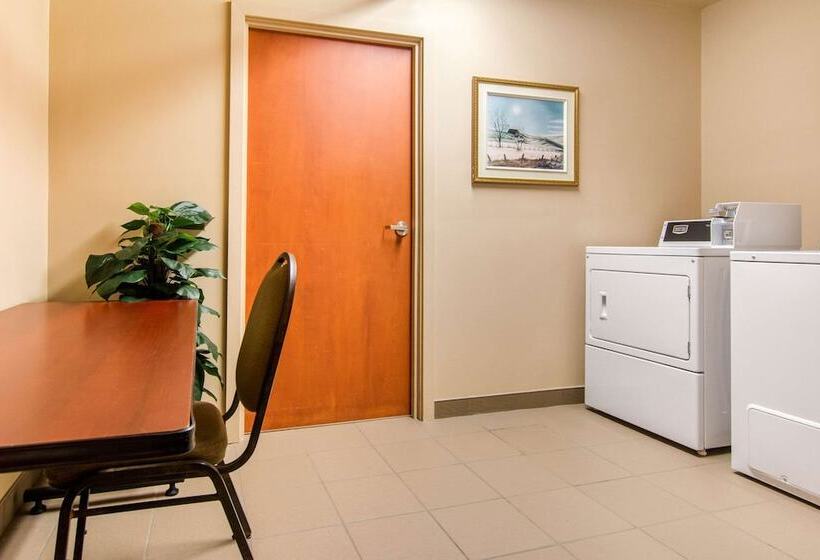 Отель Comfort Inn & Suites Shawinigan