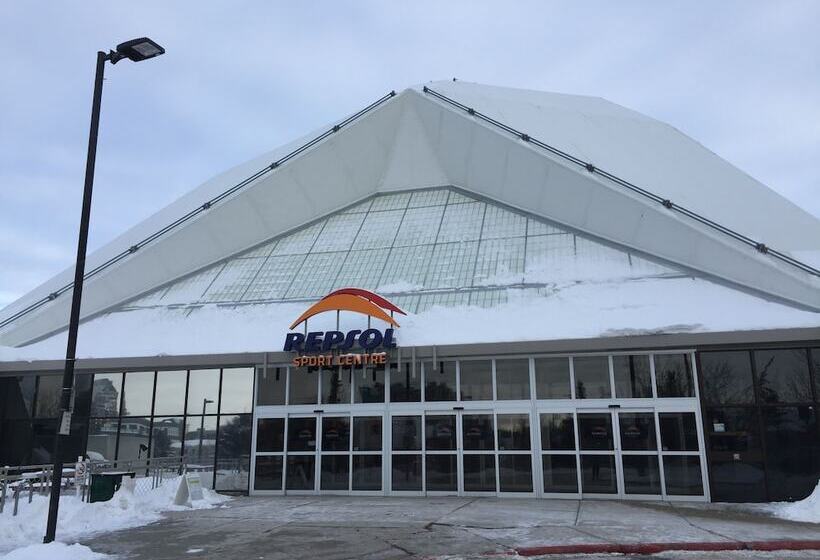 בית מלון כפרי Comfort Inn & Suites South