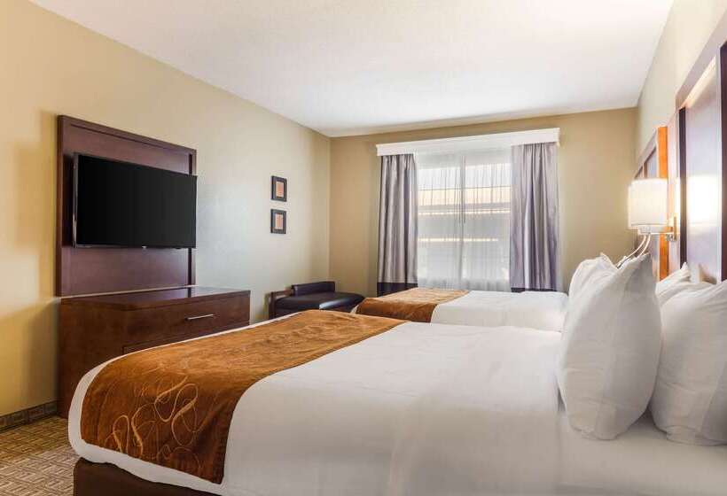 فندق Comfort Suites