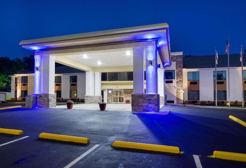 فندق Comfort Suites