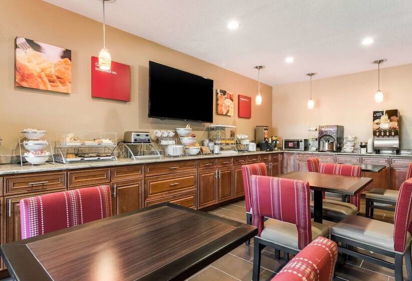 فندق Comfort Suites