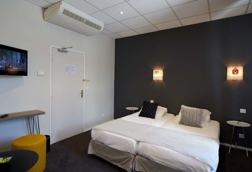 ホテル Hôtel De France   Beaune