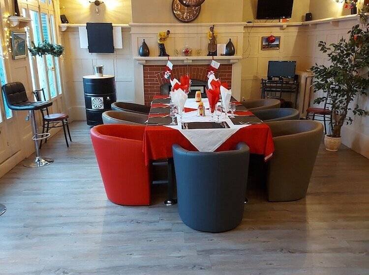 בית מלון כפרי De La Paix