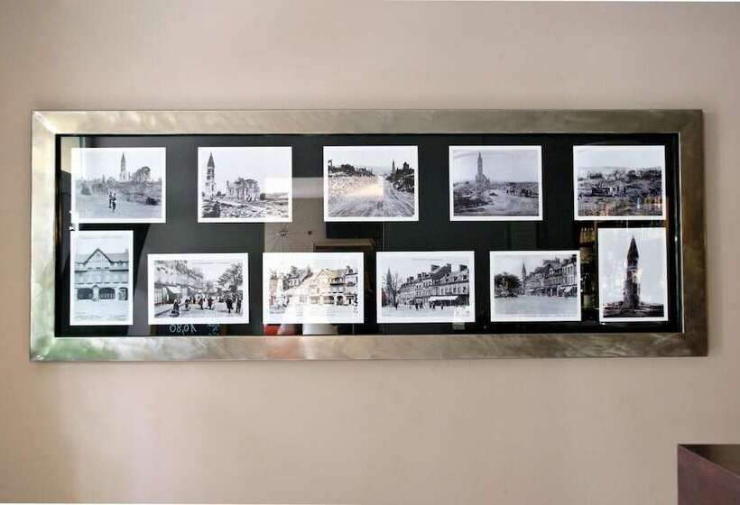 Logis  Hotel & Restaurant De La Place