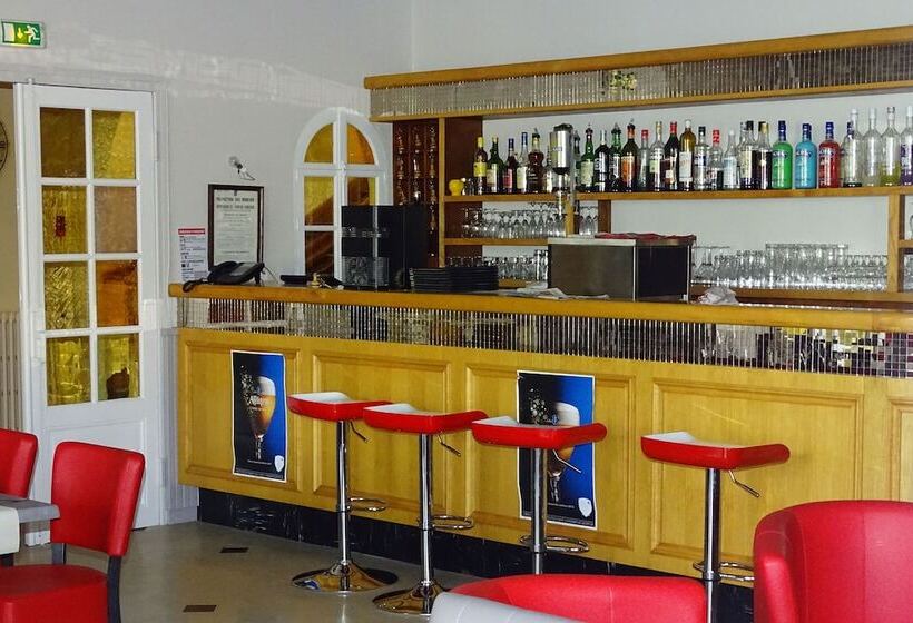 ホテル Du Cheval Blanc