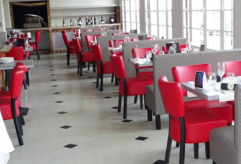 ホテル Du Cheval Blanc