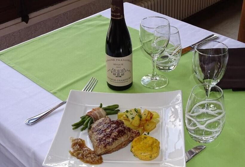 ホテル Du Cheval Blanc