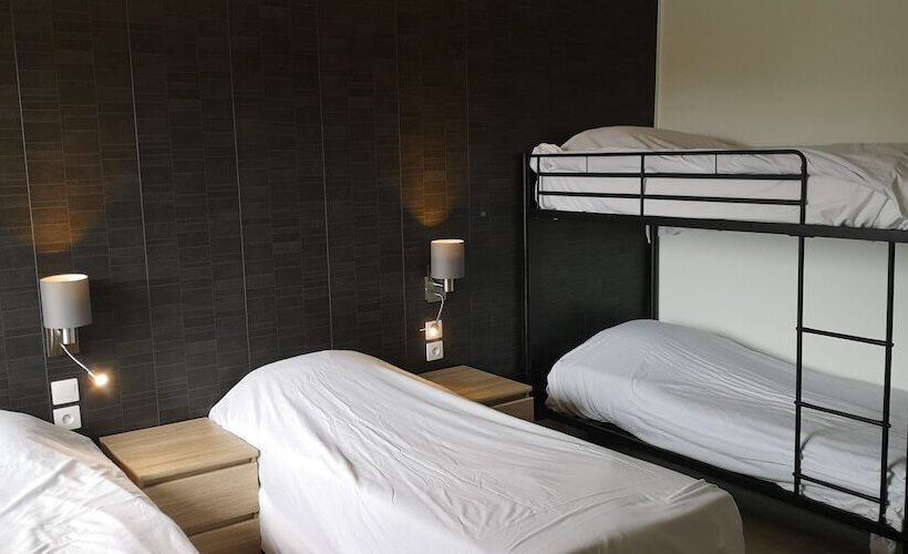 Отель Du Cheval Blanc