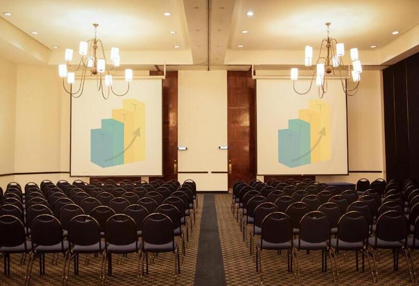 هتل Fiesta Inn Periferico Sur