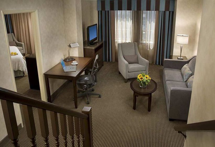 Отель Hilton Garden Inn Toronto City Centre