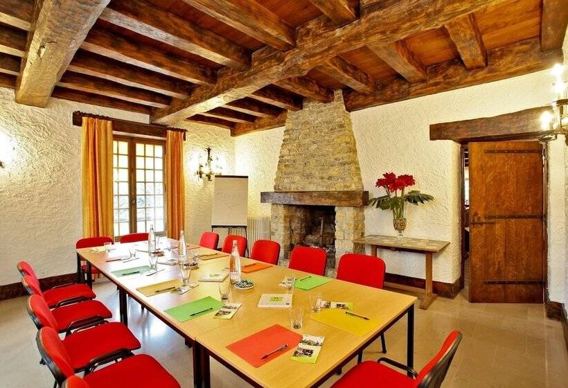 فندق Hostellerie La Charmille