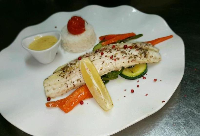 Отель Hostellerie De La Crémaillère