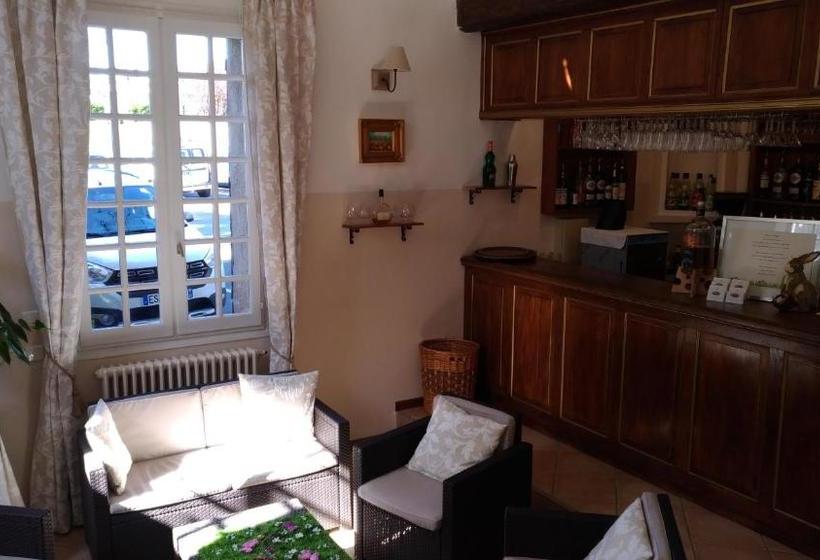 Отель Hostellerie De La Crémaillère