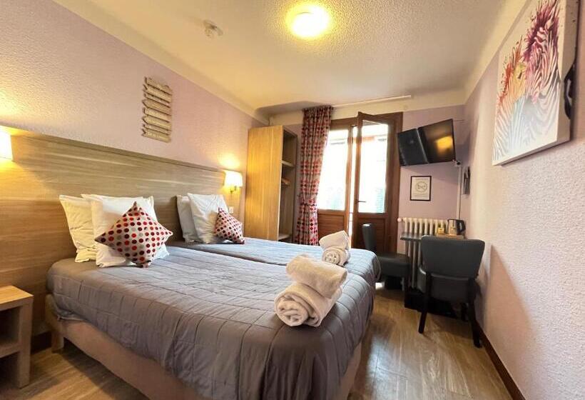 فندق Hôtel Du Cheval Blanc Barcelonnette