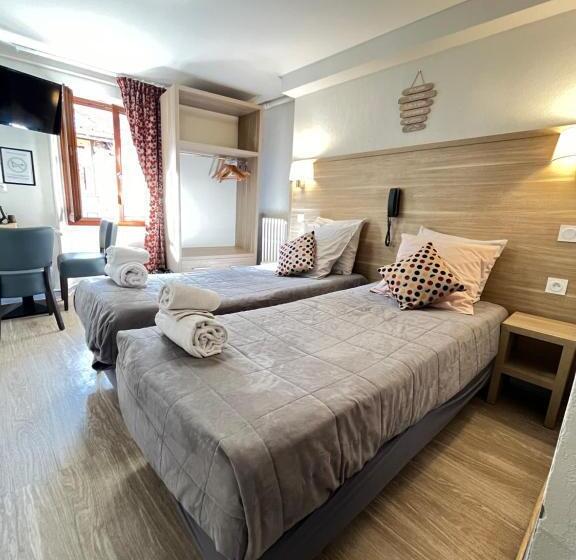 فندق Hôtel Du Cheval Blanc Barcelonnette