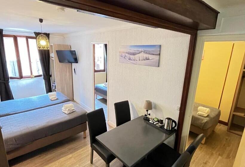 فندق Hôtel Du Cheval Blanc Barcelonnette